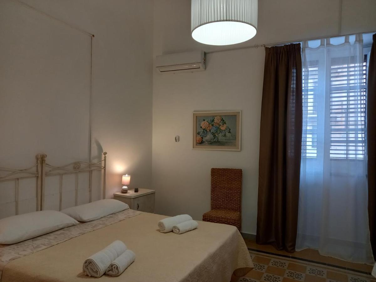 Franco-Home Palermo Buitenkant foto